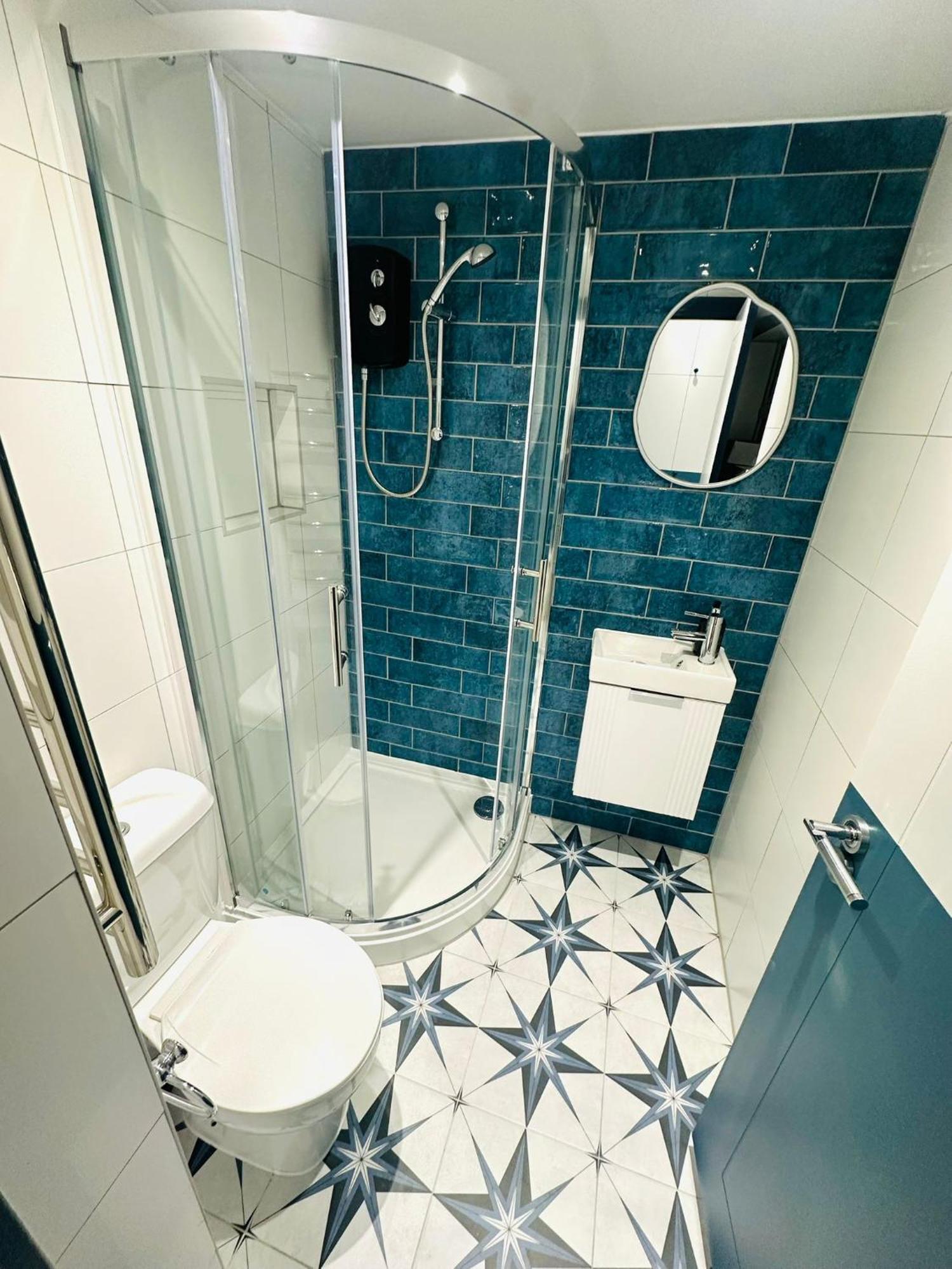 The Navy House Peckham - No 221 - Stylish *