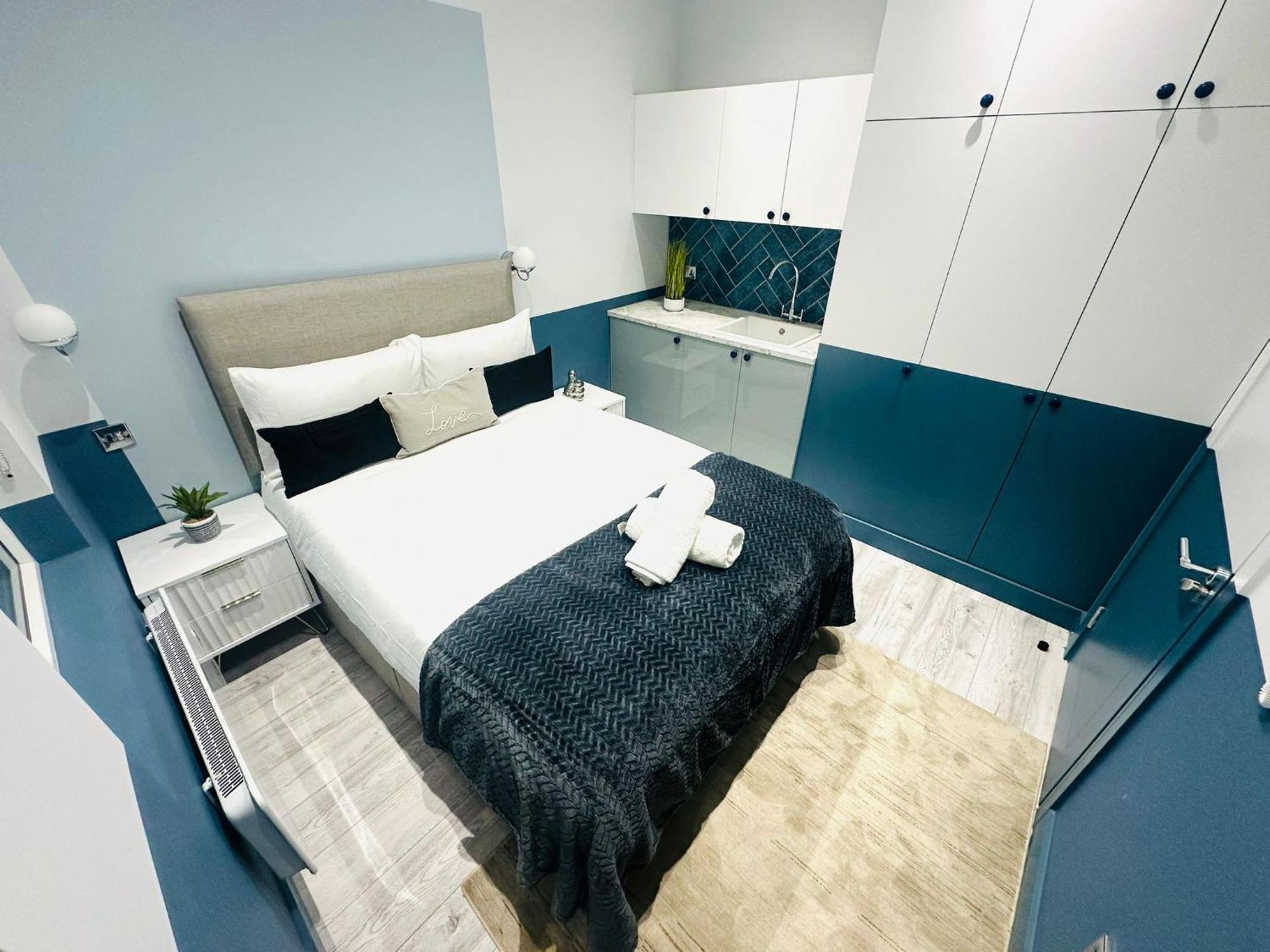The Navy House Peckham - No 221 - Stylish Apartment London